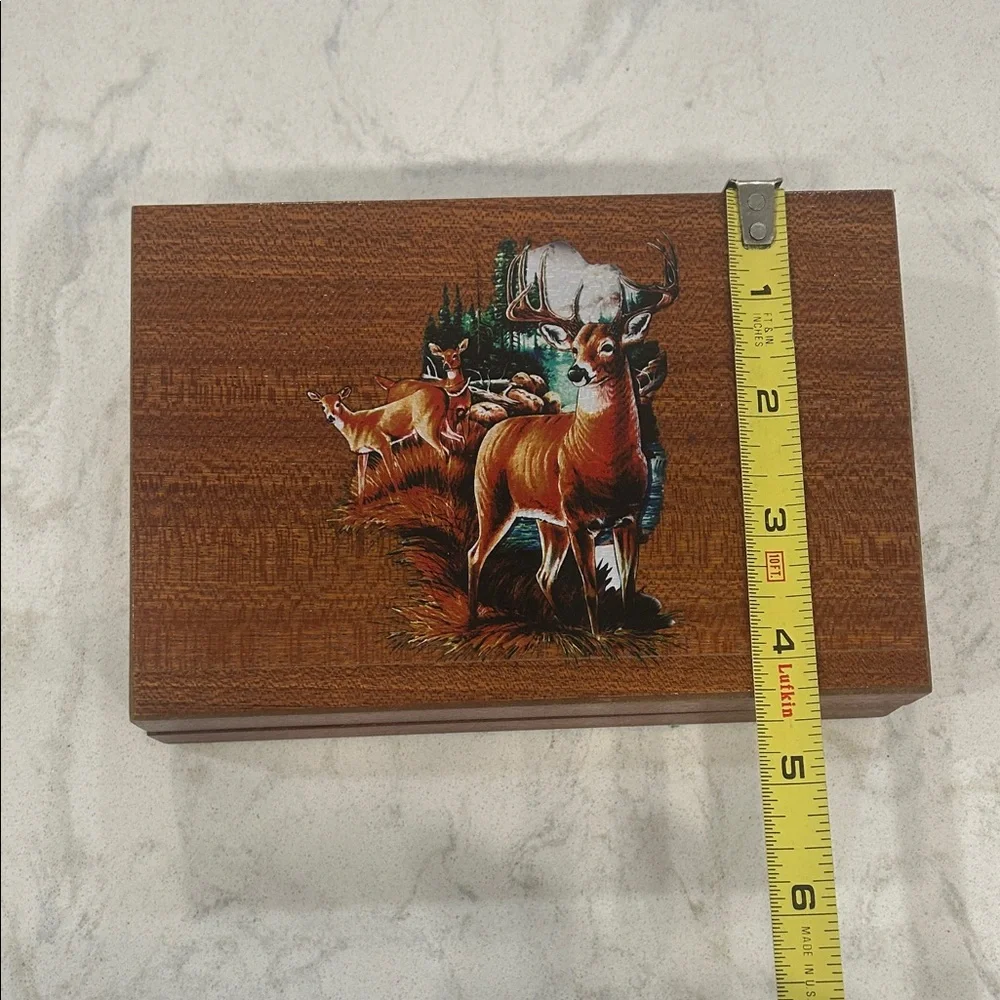 🎄Vintage Wood Deer Felt Lined Trinket Box